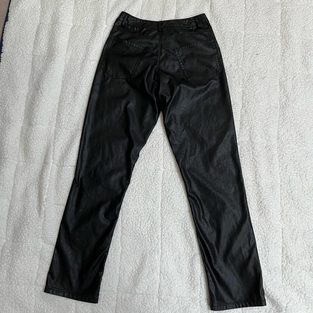 Vegan leather straight leg pants - Picture 5 of 11
